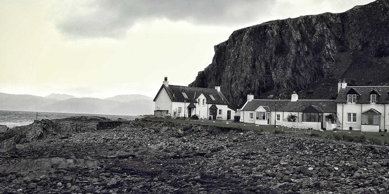 ISTUI框架与Web Components融合实践：打造跨框架复用的温馨治愈红色主题组件库