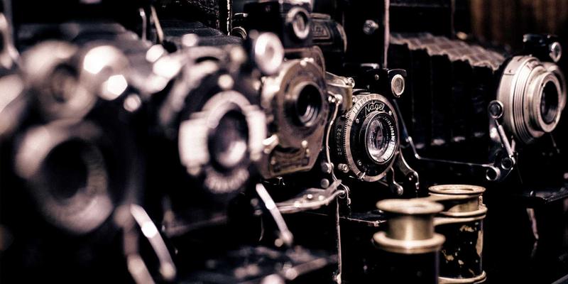 ISTUI框架组件库的自动化文档生成：如何利用Storybook与TypeScript类型推导提升红色主题下的用户体验