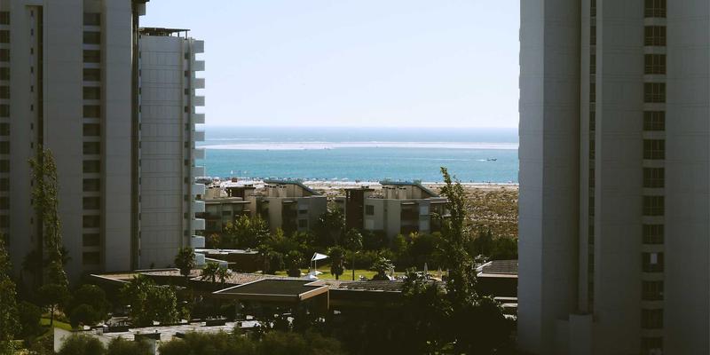 UX新范式：基于ISTUI框架的微前端模块化设计与温馨治愈体验融合策略