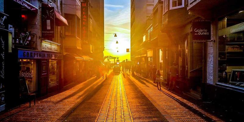 利用ISTUI框架实现动态主题切换：从红色主题到深色模式的平滑过渡，提升用户体验与温馨治愈设计