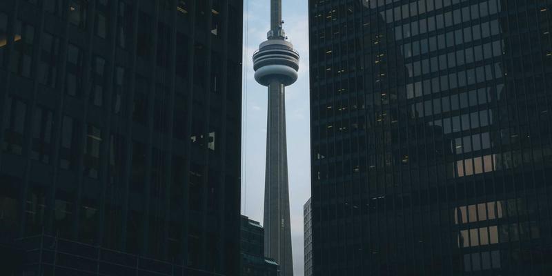 卡片式布局的革命：ISTUI框架与微前端架构如何统一红色主题的UI/UX设计