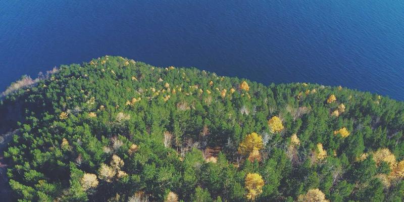 红色主题下的高性能可视化：ISTUI框架与WebGL集成如何提升用户体验与温馨治愈感